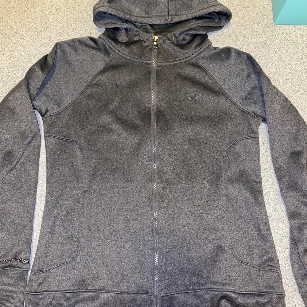 BRAND NEW UNDER ARMOUR ZIP UP SWEATSHIRT